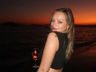 WebCAM of DevilblondeUK