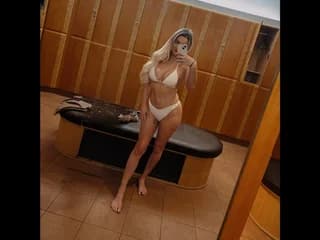 Harleyqueentake21 WebCAM 