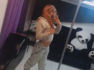 WebCAM of Lis_Pearson