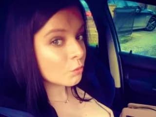 NaughtyWifeUK WebCAM 